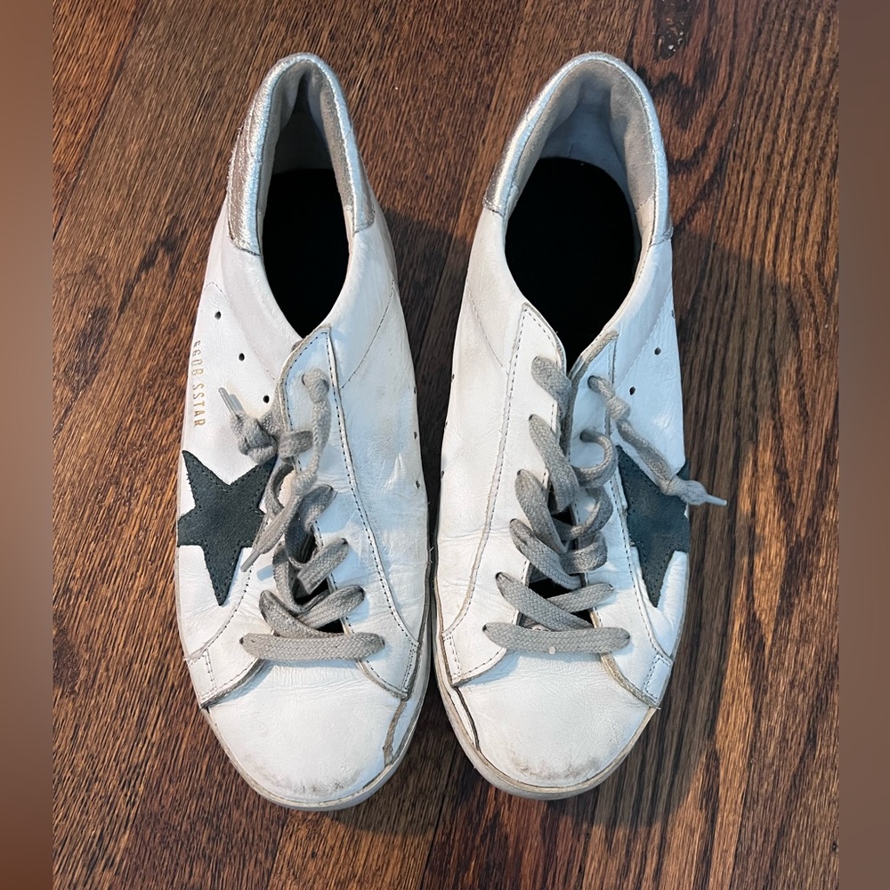 GOLDEN GOOSE Super-Star Sneaker in White/ Silver/Green sz 39